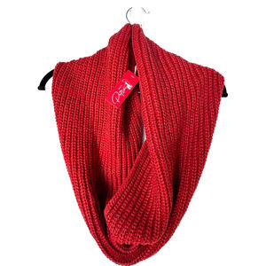 San York Fair Trade 100% Alpaca Ribbed Knit Infinity Scarf in Red — Made in Peru